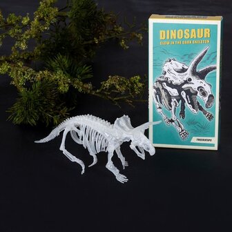 Glow in the dar Dino kit - Triceratops