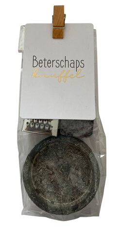 Cadeaupakketje Beterschapsknuffel met amberblokje, mini rasp en cementen schaaltje